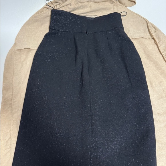 CHANEL - Picture 7 of 15